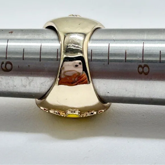 Gold Floral Ring With Yellow, Tan, Cream Enamel, Cloisonné, Size 7, Good Quality - Picture 3 of 4